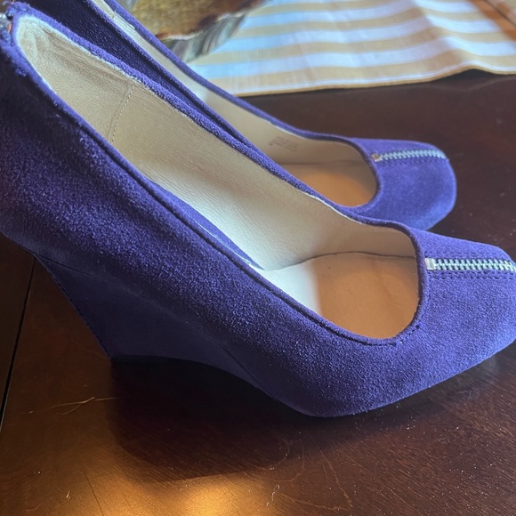 Michael Kors Wedge Shoe - Picture 3 of 5